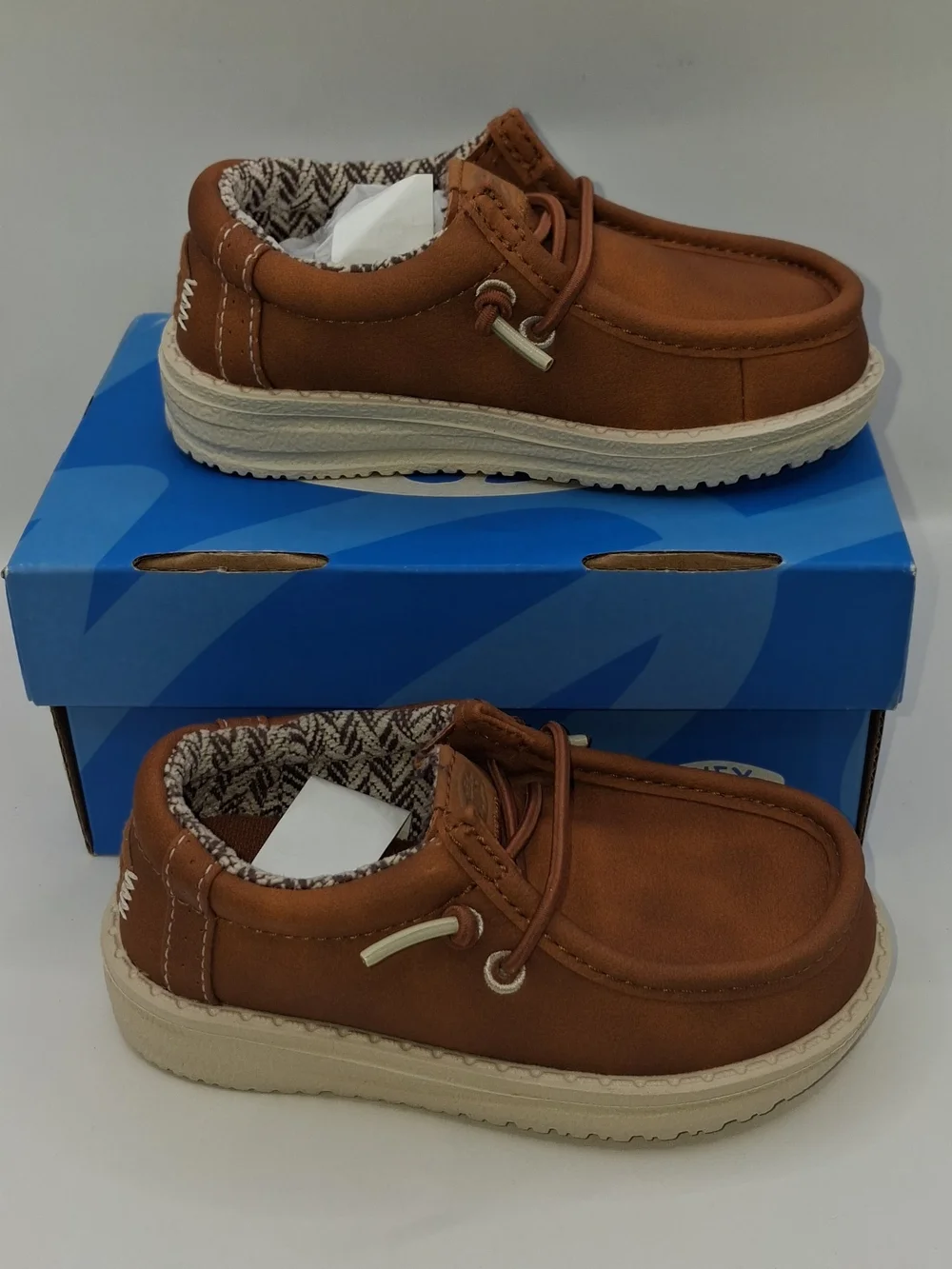 Hey Dude Wally T Classic Size C5 New In Box Color Tan